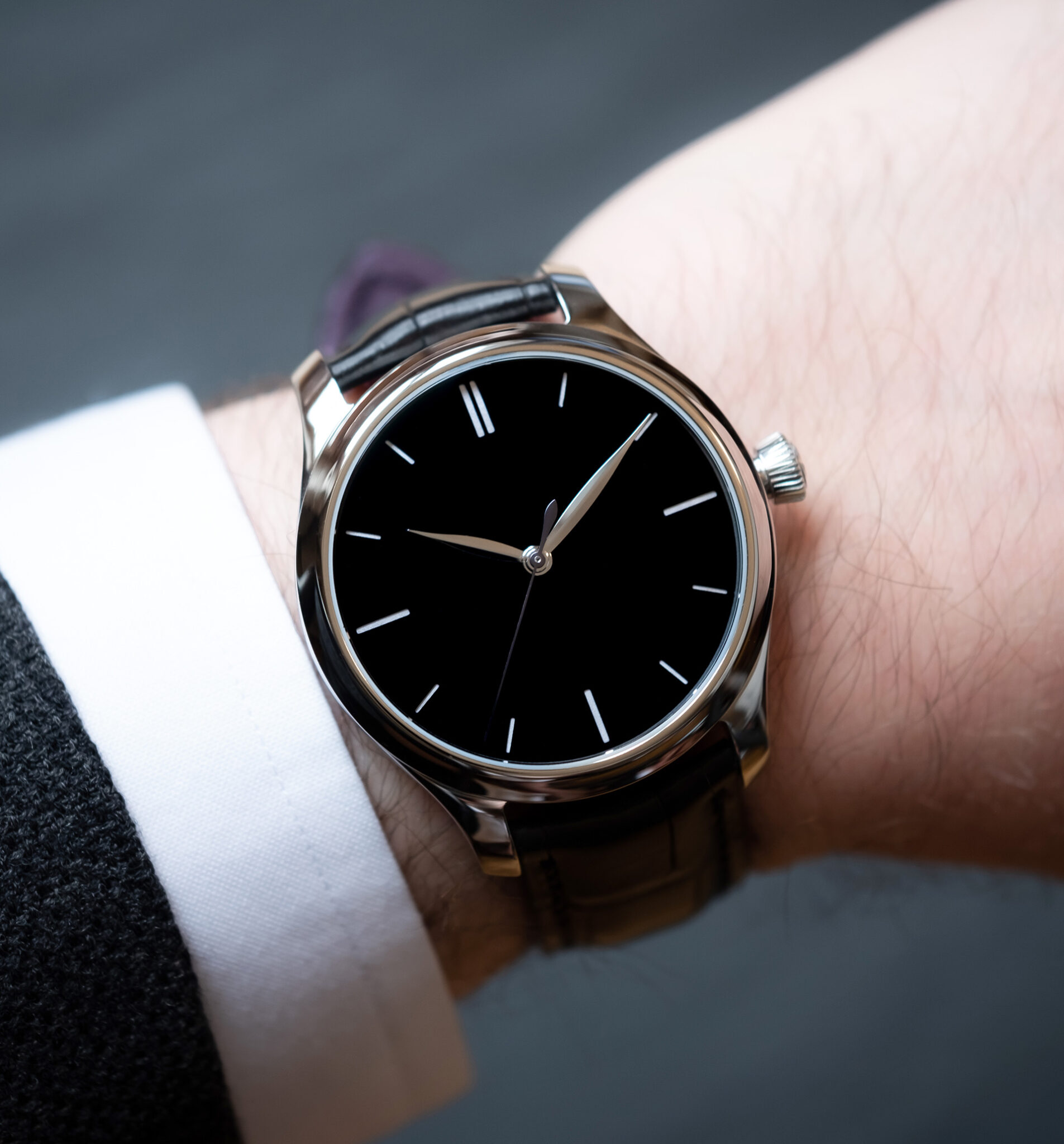 Endeavour Centre Seconds Vantablack H. Moser & Cie.